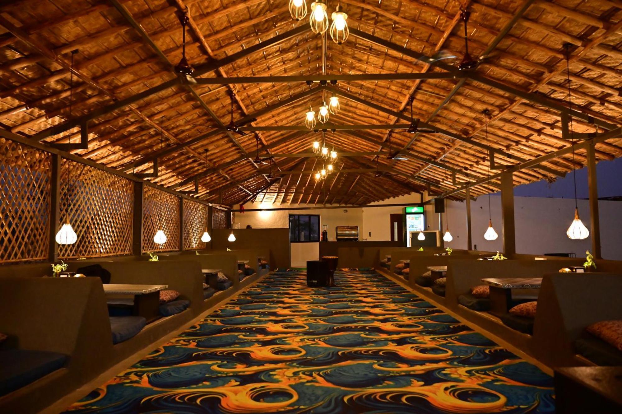 Отель The Hampi Cafe Экстерьер фото