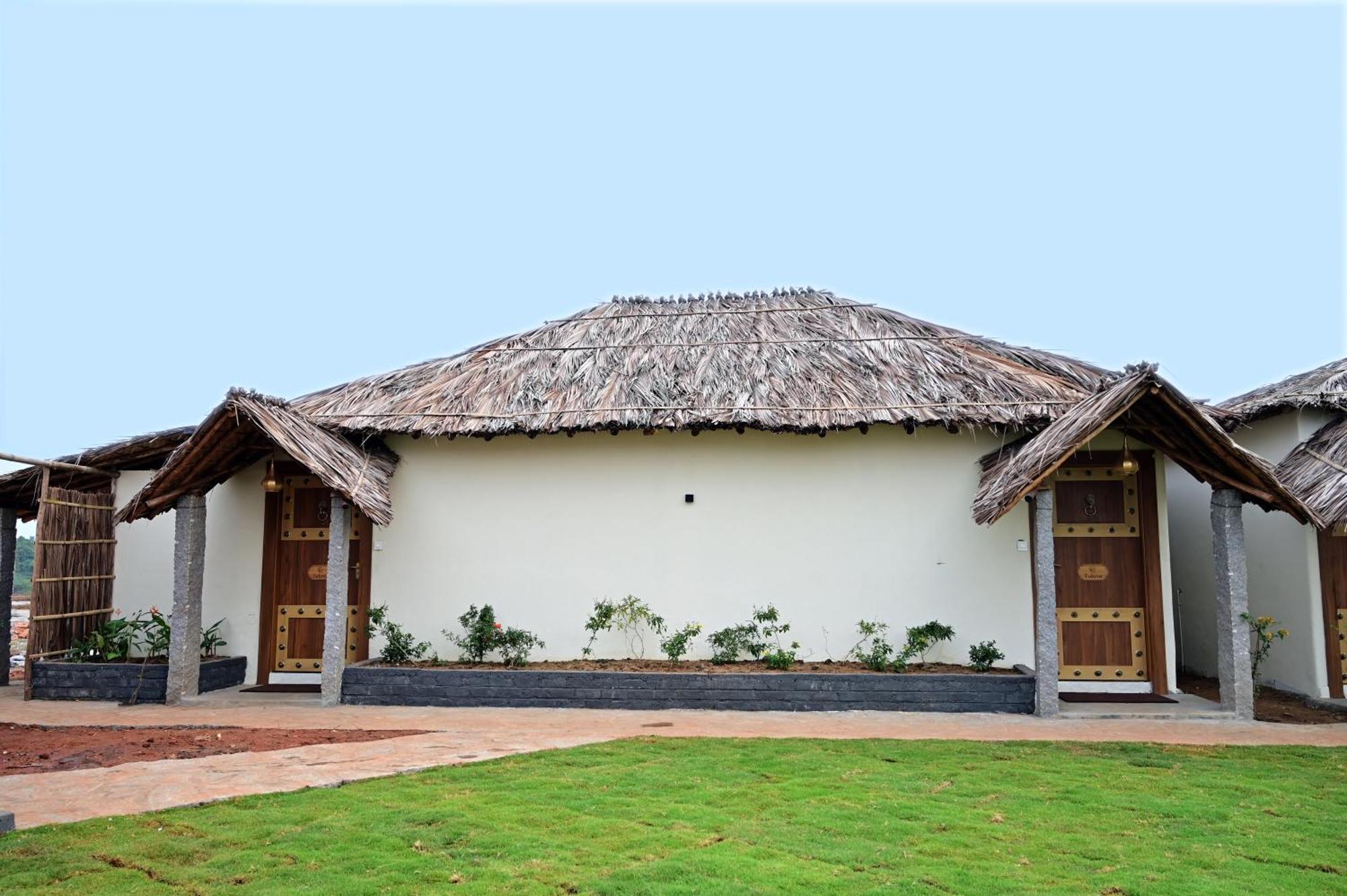 Отель The Hampi Cafe Экстерьер фото