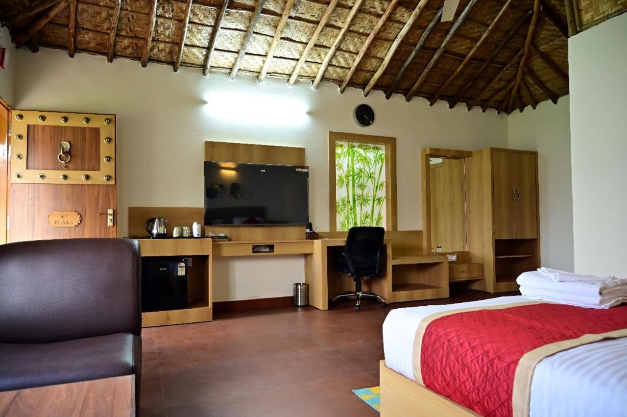 Отель The Hampi Cafe Экстерьер фото